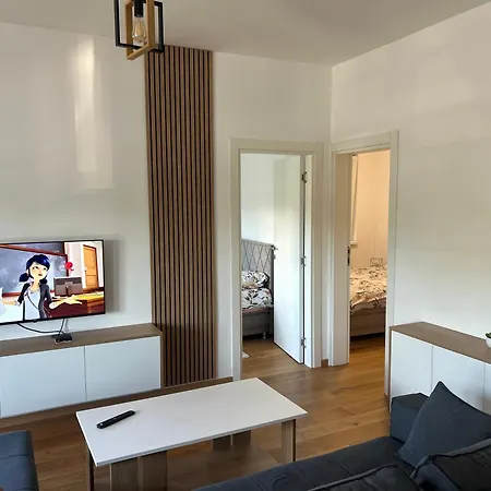 Prima Apartment *